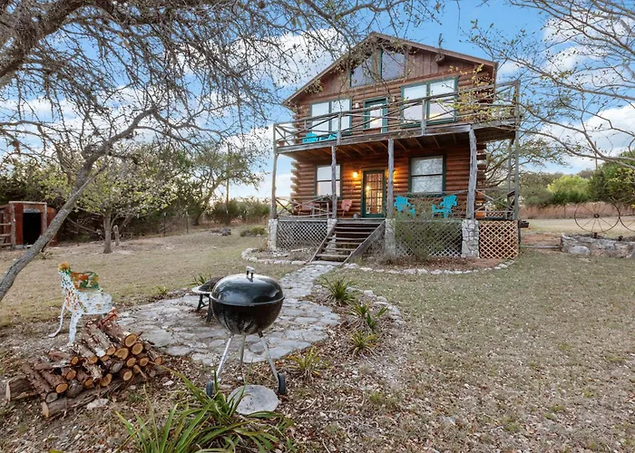 Mighty Oak Log Cabin
